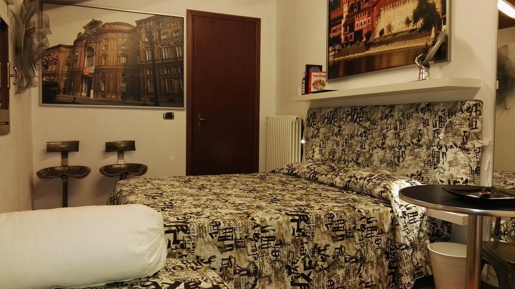 A Casa Di Gio Bed and Breakfast Turín Habitación foto
